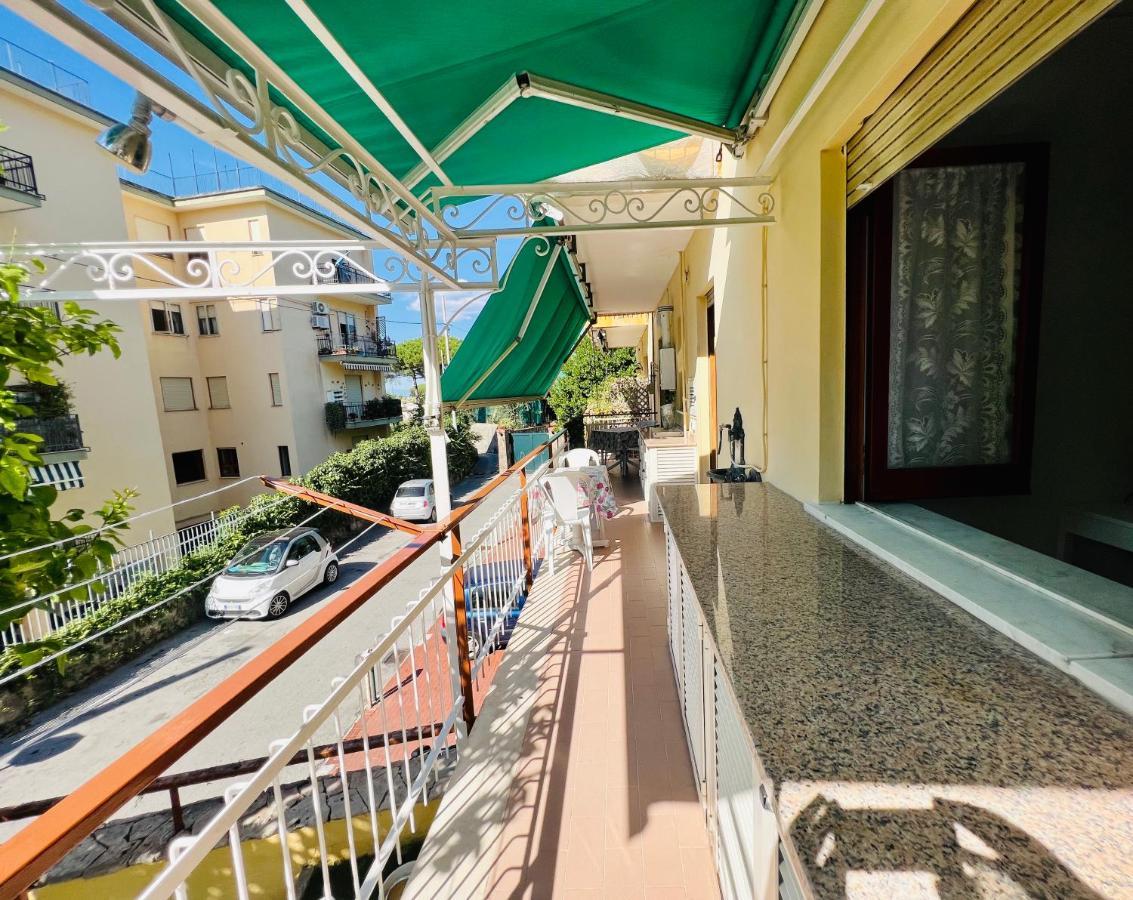 Treehouse Sorrento Apartment Exterior photo